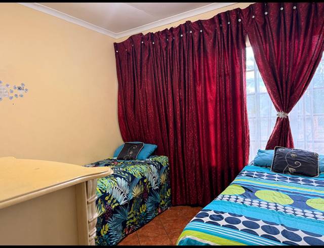 3 BEDROOM HOUSE FOR SALE IN GEELHOUTPARK